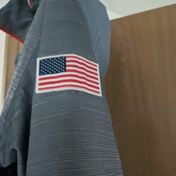 The North Face USA Jacket - Picture 3 of 7